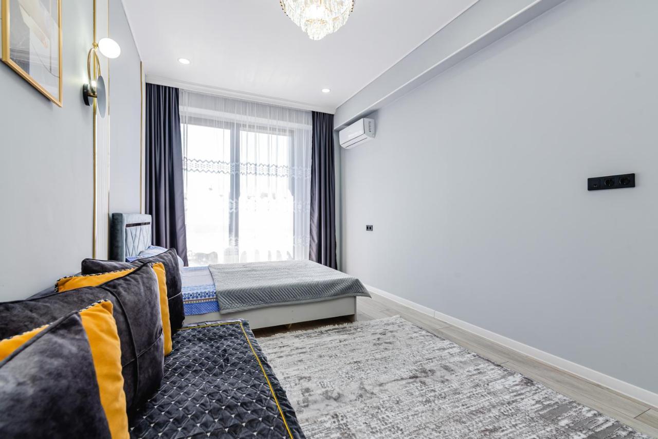 Heaven 10 Apartment Almaty Luaran gambar