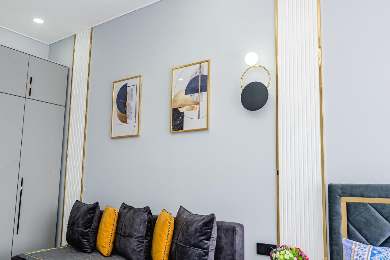 Heaven 10 Apartment Almaty Luaran gambar