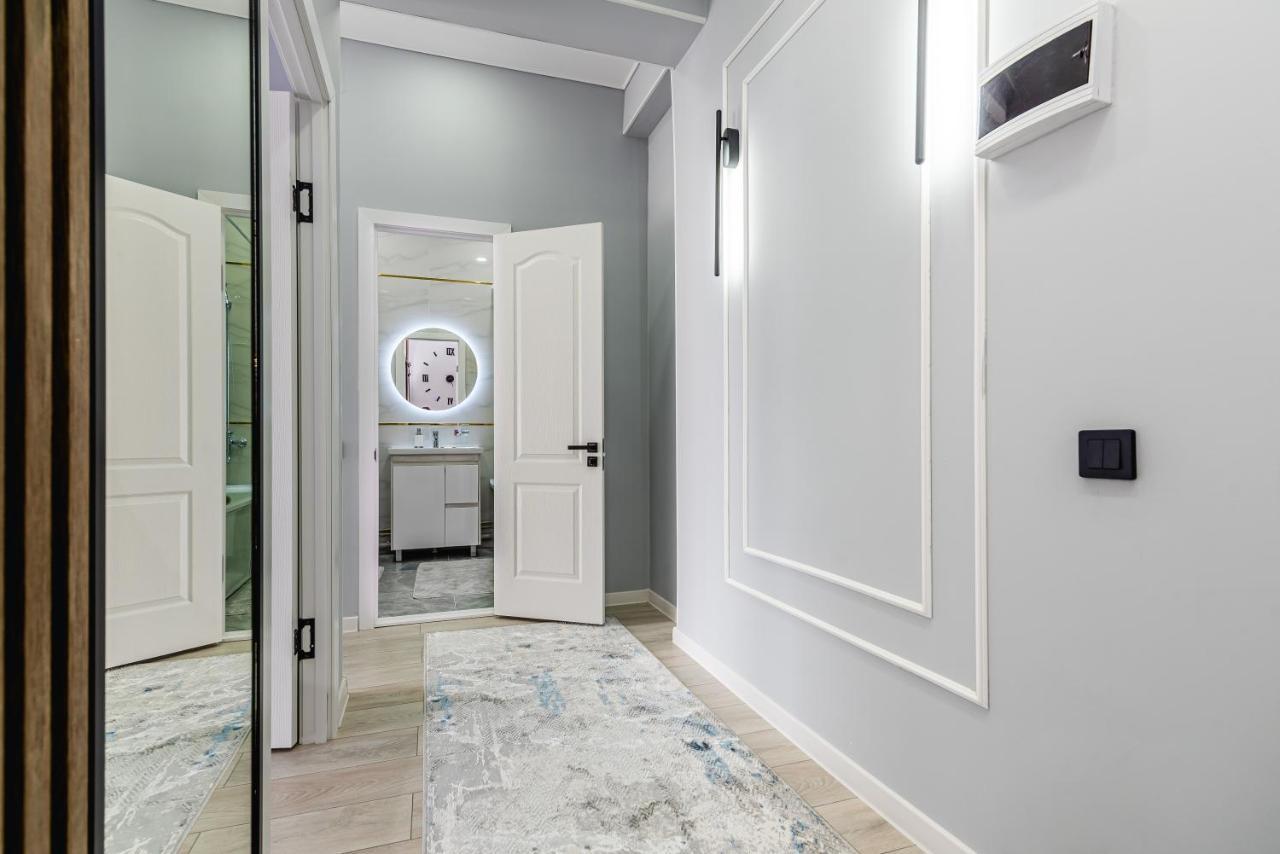 Heaven 10 Apartment Almaty Luaran gambar